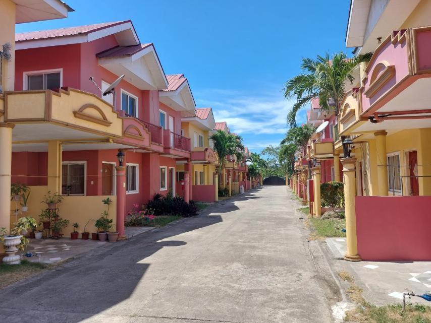 Villa Vacation Town House Near Mactan Cebu Airport Isla de Mactán Exterior foto